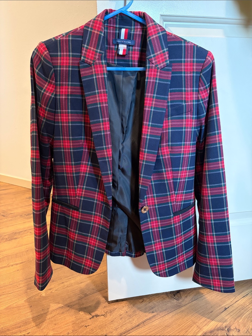 Women’s Tommy Hilfiger Navy and Red Plaid Sport Coat size 4